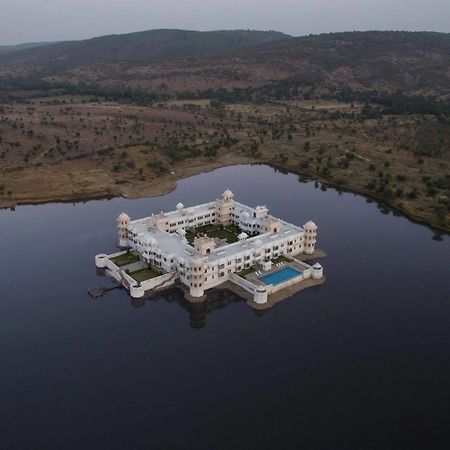 Juesta Lake Nahargarh Palace, Chittorgarh Pārsoli 外观 照片