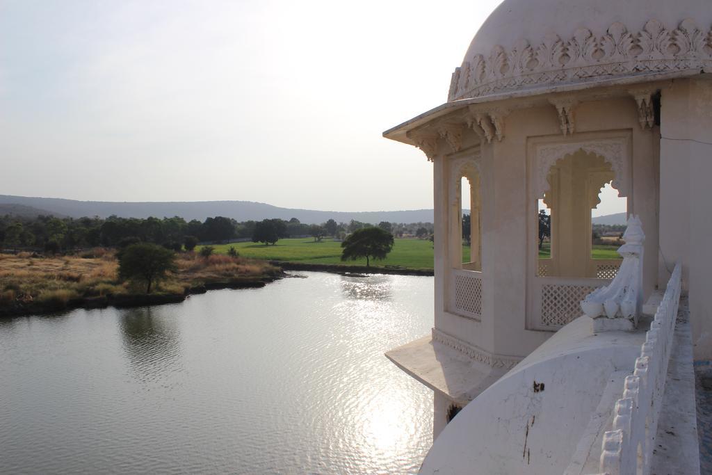 Juesta Lake Nahargarh Palace, Chittorgarh Pārsoli 外观 照片