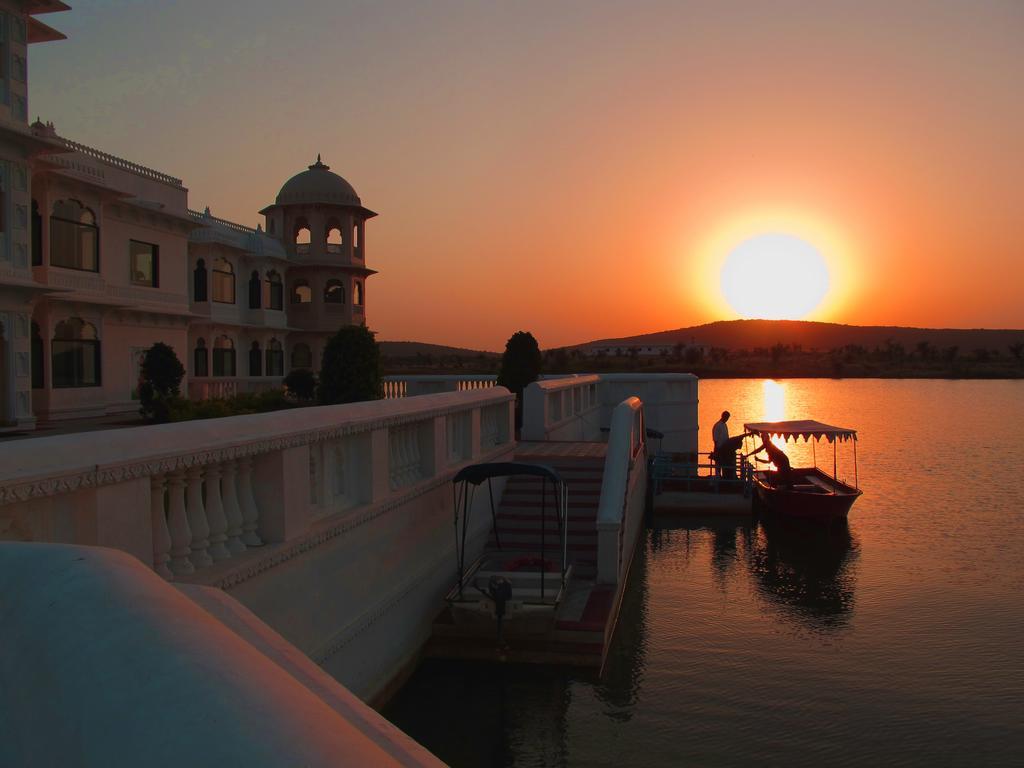 Juesta Lake Nahargarh Palace, Chittorgarh Pārsoli 外观 照片